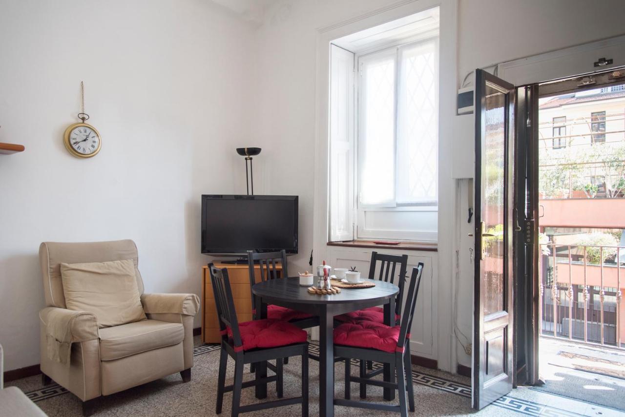 Peaceful Court Apartment In Shopping District Milano Exterior foto